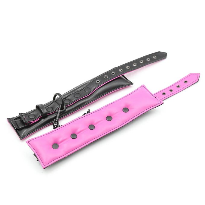 Banoch Bondageset Hot Pink halsbandriem handboeien en enkelbanden pu Leer zwart roze 987101678 7 Banoch Bondageset Hot Pink halsbandriem handboeien en enkelbanden pu Leer zwart roze 987101678 7