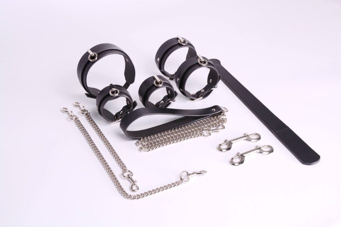Banoch Hedonistic bauhaus Bondageset zwart leer 987101856 21 scaled