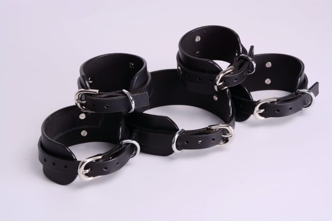 Banoch Hedonistic bauhaus Bondageset zwart leer 987101856 24 scaled