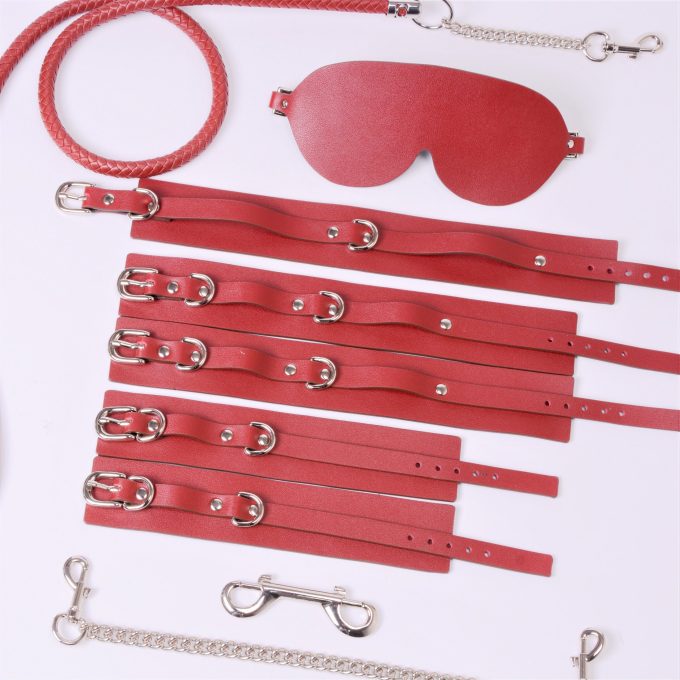 Banoch Sultry Bondageset Red rood imitatieleer bdsm 987101860 7 scaled Banoch Sultry Bondageset Red rood imitatieleer bdsm 987101860 7 scaled