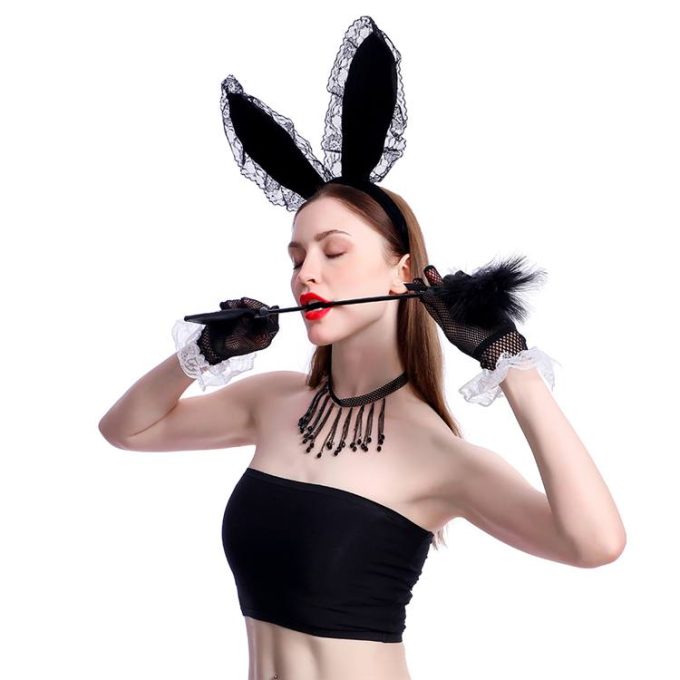 Banoch shady pleasure 2 zwart diadeem handschoenen choker en zweep 98710888 4 Banoch shady pleasure 2 zwart diadeem handschoenen choker en zweep 98710888 4