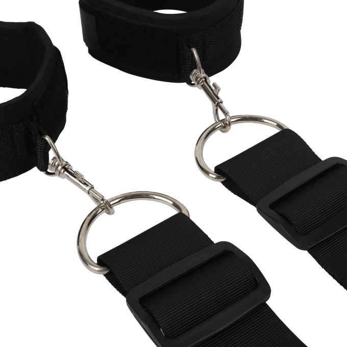 Banoch Bondageset Door Black Pt.1 Handboeien met deur te gebruiken zwart bondage 987101677 3 scaled scaled Banoch Bondageset Door Black Pt.1 Handboeien met deur te gebruiken zwart bondage 987101677 3 scaled scaled