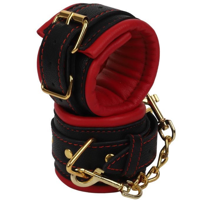 Banoch Handcuff gold rode Handboeien leer met goud bondage 987101375 11 scaled scaled Banoch Handcuff gold rode Handboeien leer met goud bondage 987101375 11 scaled scaled