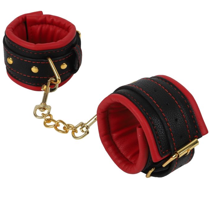 Banoch Handcuff gold rode Handboeien leer met goud bondage 987101375 25 scaled scaled Banoch Handcuff gold rode Handboeien leer met goud bondage 987101375 25 scaled scaled