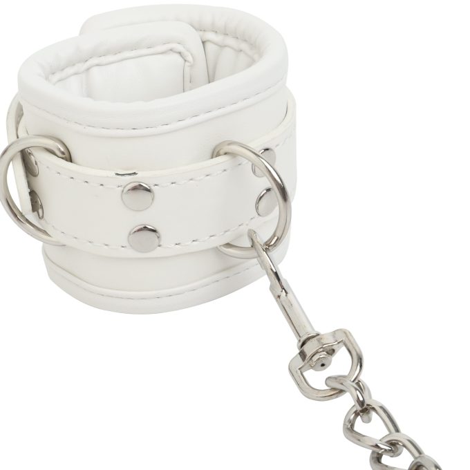 Banoch handboeien van pu leer gevoerd wit bondage 987101777 3 scaled scaled Banoch handboeien van pu leer gevoerd wit bondage 987101777 3 scaled scaled