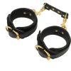 Banoch handboeien van pu leer zwart goud bondage 987102326 3 scaled scaled Banoch handboeien van pu leer zwart goud bondage 987102326 3 scaled scaled