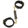 Banoch handboeien van pu leer zwart goud bondage 987102326 4 scaled scaled Banoch handboeien van pu leer zwart goud bondage 987102326 4 scaled scaled