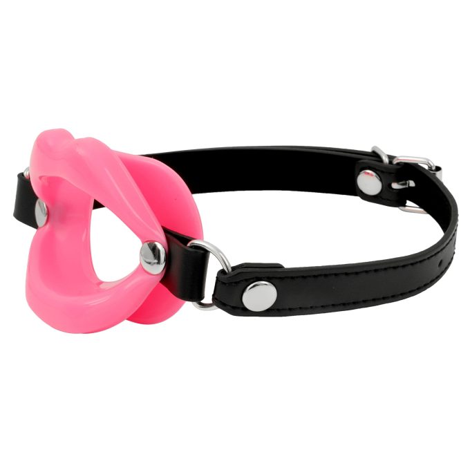 Banoch Gag kissy lips Roze bondage 4 scaled scaled Banoch Gag kissy lips Roze bondage 4 scaled scaled