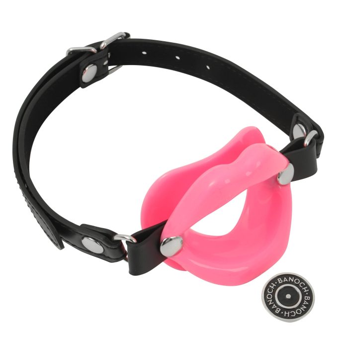 Banoch Gag kissy lips Roze bondage 7 scaled scaled Banoch Gag kissy lips Roze bondage 7 scaled scaled
