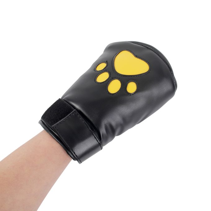 Banoch Perrito Mittones dog paws mittens bondage PU Leer geel voetje puppy play 1 scaled Banoch Perrito Mittones dog paws mittens bondage PU Leer geel voetje puppy play 1 scaled