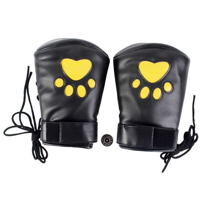 Banoch Perrito Mittones dog paws mittens bondage PU Leer geel voetje puppy play 2 scaled Banoch Perrito Mittones dog paws mittens bondage PU Leer geel voetje puppy play 2 scaled