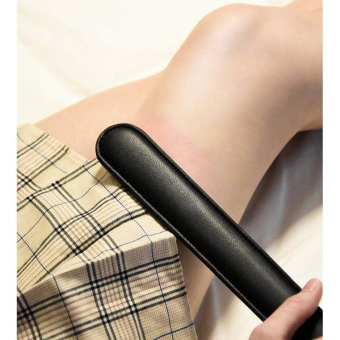 Banoch Paddle zwart Bolle en vlakke kant 31 cm X 4 cm imitatie leer BDSM