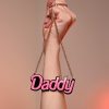 Banoch x darvinetta daddy hanger goud in hand Banoch x darvinetta daddy hanger goud in hand