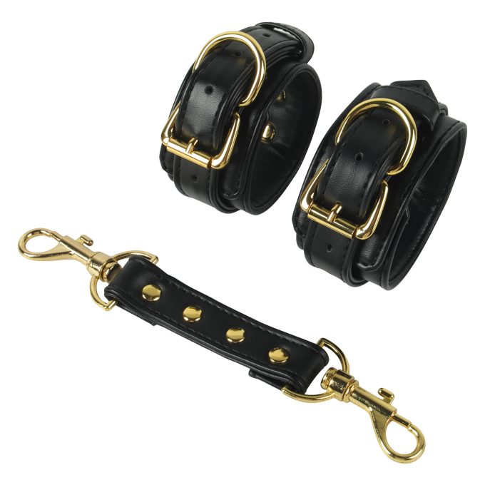 Banoch luxe bondageset zwart handboeien enkelboeien collar leash pu leer opbergtas 5 1 scaled Banoch luxe bondageset zwart handboeien enkelboeien collar leash pu leer opbergtas 5 1 scaled
