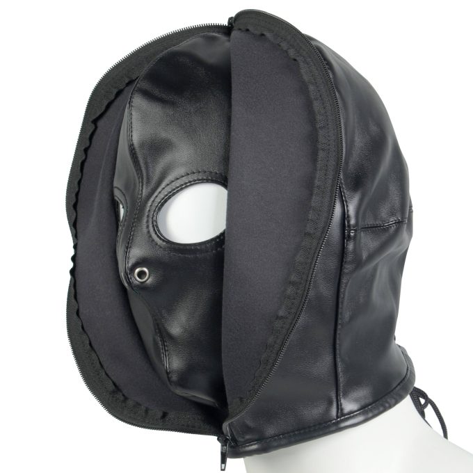Banoch Masker Close Up zwart imitatie leer Bondage (11)
